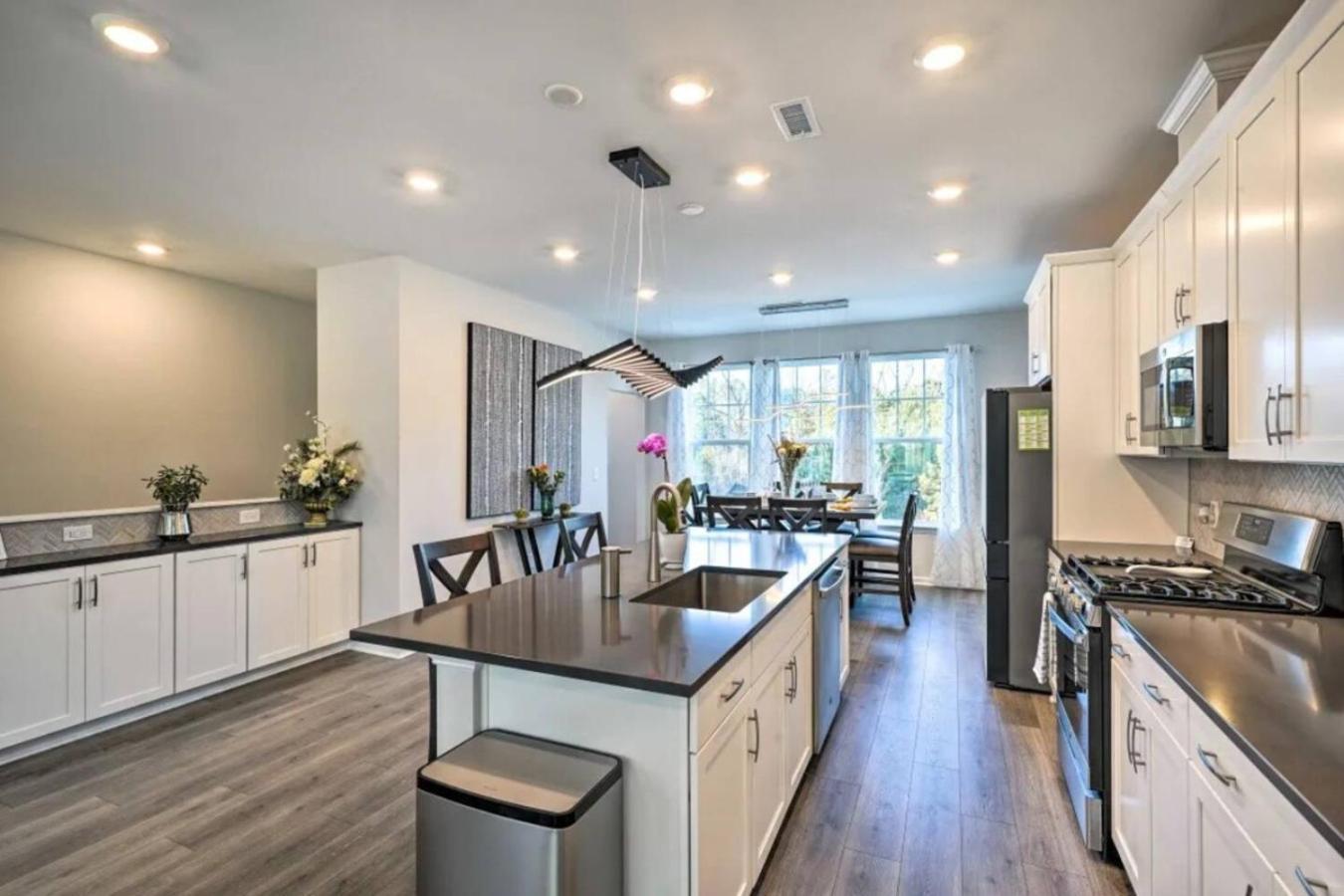 The Villas Buckingham 10 Mins To Rdu Airport Duke Downtown Durham Exterior photo