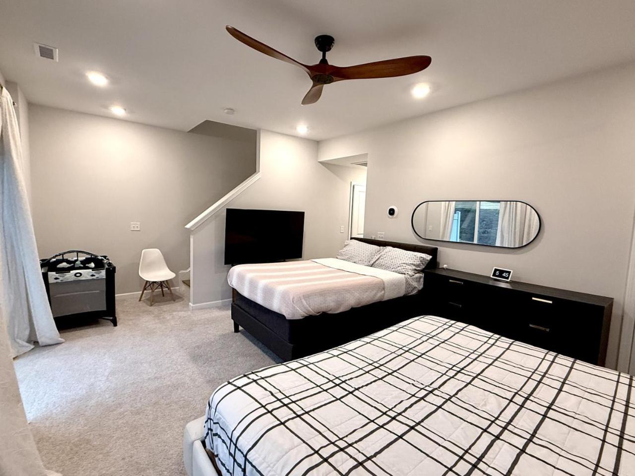 The Villas Buckingham 10 Mins To Rdu Airport Duke Downtown Durham Exterior photo
