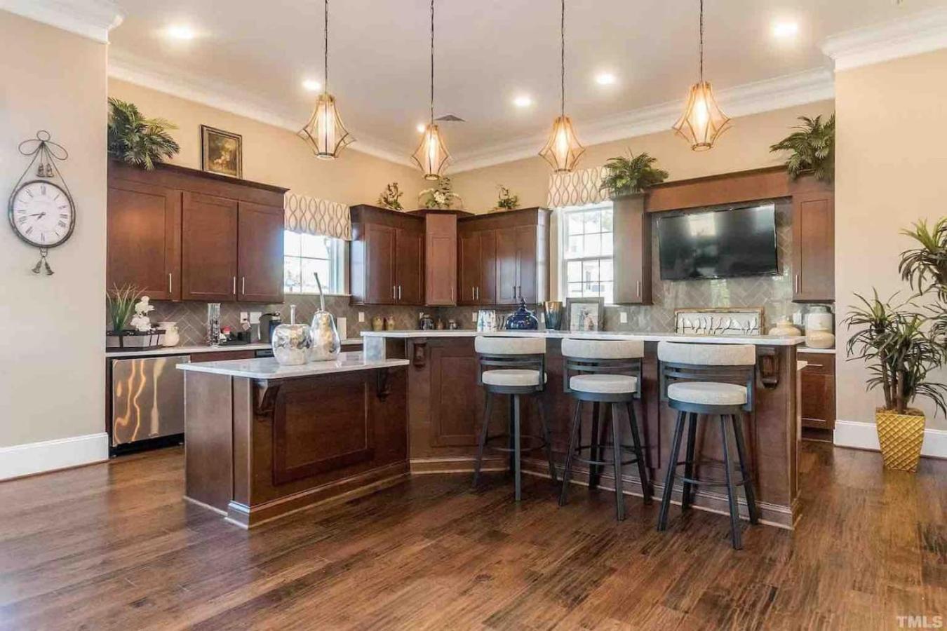 The Villas Buckingham 10 Mins To Rdu Airport Duke Downtown Durham Exterior photo