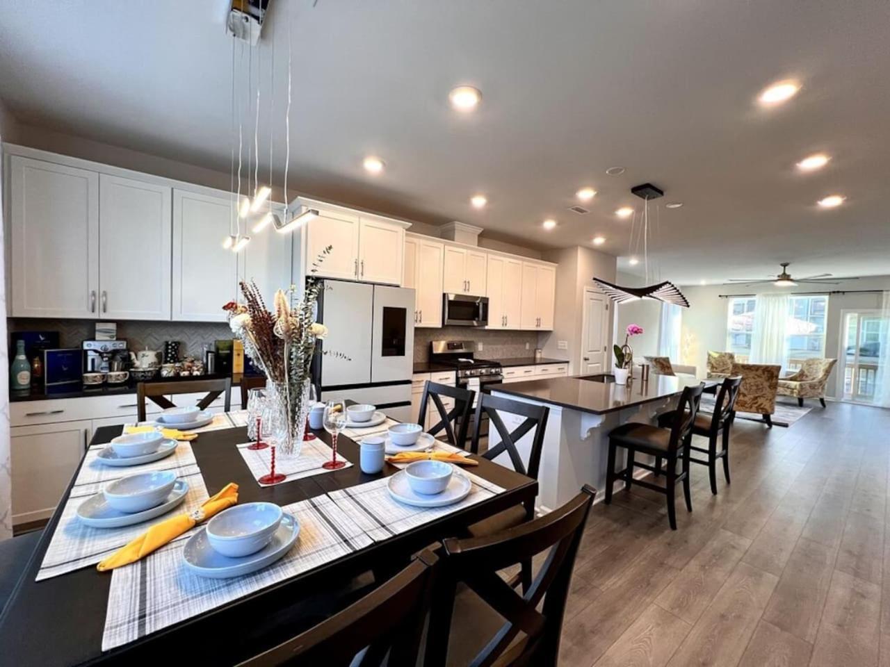 The Villas Buckingham 10 Mins To Rdu Airport Duke Downtown Durham Exterior photo