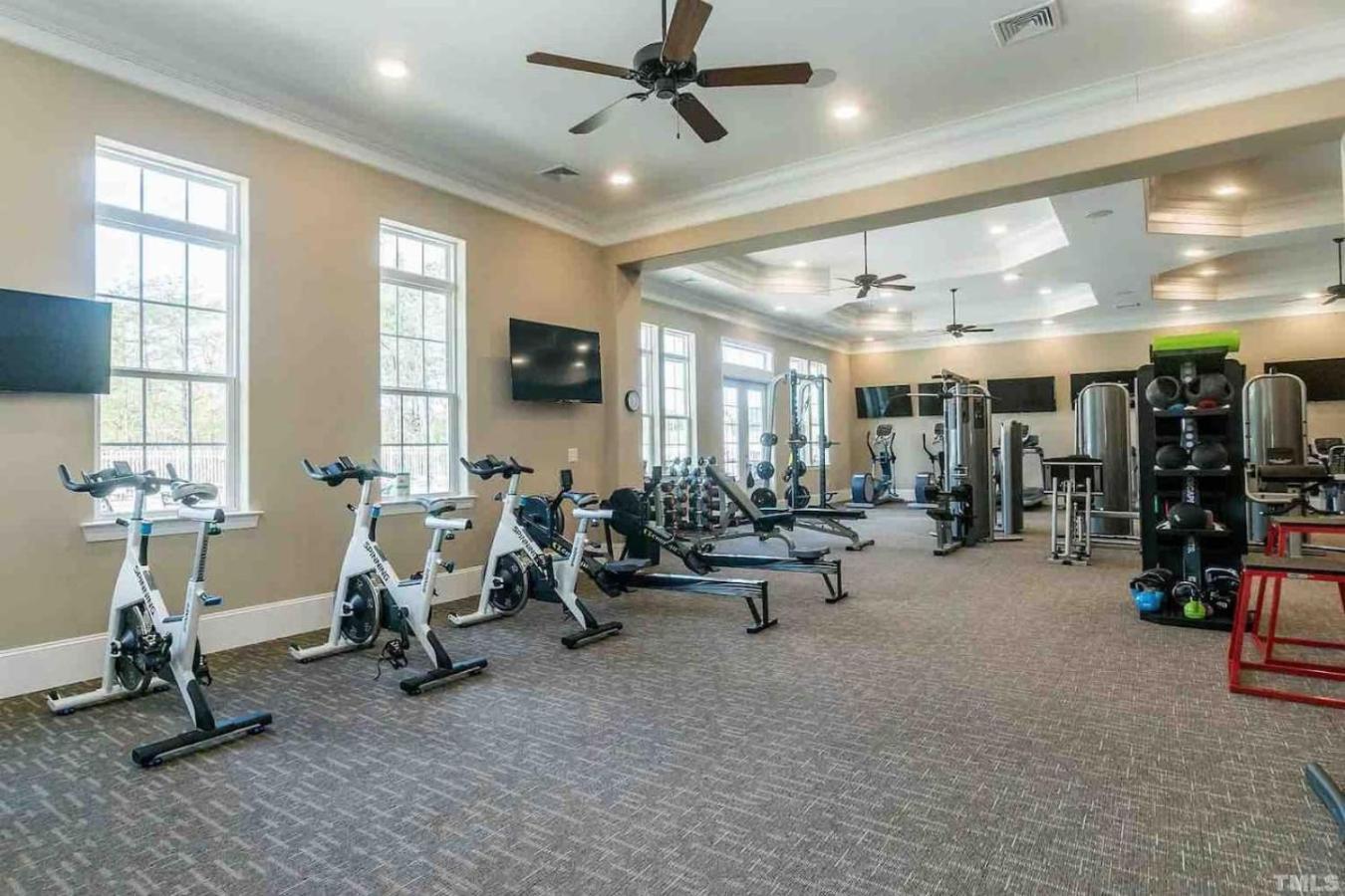 The Villas Buckingham 10 Mins To Rdu Airport Duke Downtown Durham Exterior photo